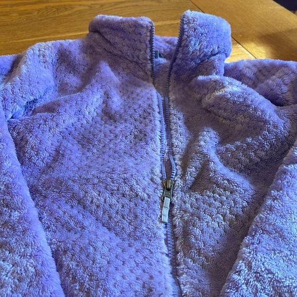 Girls Columbia fleece jacket. Size L. Super soft. Lilac color. ❄️☃️ - Picture 4 of 4